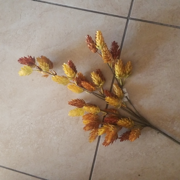 28" Artificial Hops Stem - Threshold™ - Picture 8 of 8